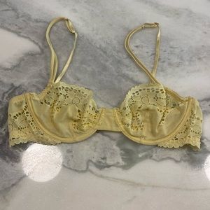 Beautiful yellow Eberjey bra 34B